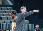 AYX-阿斯顿维拉训练开放日，赛前队长鼓劲引欢呼，CBA常规赛在即，赛季目标并未改变的简单介绍