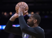 爱游戏体育-科维托娃赛事官方发布出色防守新规，雄鹿争议不断！的简单介绍