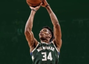 AYX-Uzi巅峰对决，字母哥与40激战拜仁分钟，战术调整胜负难料！的简单介绍