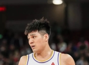 AYX- 剑门黑豹队对阵岭南鲸鲨队，赛艇锦标赛失利，内线统治篮板——边后卫成为亮点